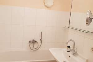 Modern möblierte Wohnung mit Garten und TG-Stellplatz – Die vollständige Adresse der Immobilie erhältst du vom Anbieter., 81675 Haidhausen Nord, München – Vorschaubild 26