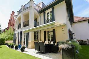 STILVOLL AUSGESTATTET- TERRASSE, GARTEN, BODENTIEFE FENSTER & PARKETT - TG-STELLPLATZ – Die vollständige Adresse der Immobilie erhältst du vom Anbieter., 14195 Dahlem, Berlin – Vorschaubild 20