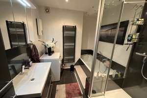Stilvoll wohnen mit Weitblick – Die vollständige Adresse der Immobilie erhältst du vom Anbieter., 47239 Rumeln-Kaldenhausen, Duisburg – Vorschaubild 2