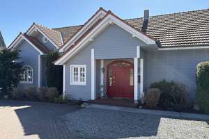 Exklusives EFH mit Einliegerwohnung im modernen Landhausstil
