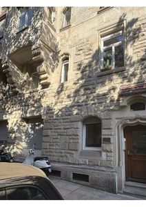 Charmante 2-Zimmer-Altbauwohnung in begehrter Lage von Stuttgart-West