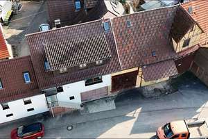 Vielseitiges 3-Familienhaus mit Nebengebäuden - Viel Potenzial für Kapitalanleger oder Handwerker – Die vollständige Adresse der Immobilie erhältst du vom Anbieter., 74369 Löchgau – Vorschaubild 2