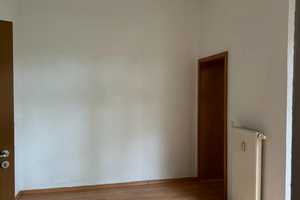 Nette 2-Raum-Wohnung mit EBK und Balkon zwischen Hasselbachplatz und Uniklinik! – Hellestr. 2 a, 39112 Magdeburg – Vorschaubild 5