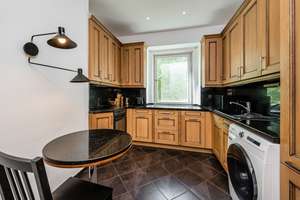 BEZUGSFREIE 3 ZIMMER ALTBAUWOHNUNG IN BESTLAGE!! – Zähringerstraße 31, 10707 Wilmersdorf, Berlin – Vorschaubild 9