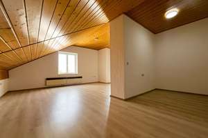 1-Zimmerwohnung mit Küche und Balkon in Gerolfing – Die vollständige Adresse der Immobilie erhältst du vom Anbieter., 85049 West, Ingolstadt – Vorschaubild 3