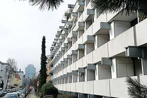 Teil-renoviertes und vermietetes 1 Zimmerappartement in Bestlage von Milbertshofen.