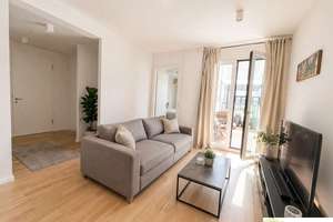 Provisionsfrei: Hochwertige 2-Zimmer-Neubauwohnung mit Balkon & TG-Stellplatz in Berlin-Mitte