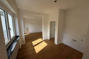Hochwertig sanierte 2-Zimmer-Wohnung mit Balkon in Düsseldorf-Oberkassel – 40545 Oberkassel, Düsseldorf – Vorschaubild 3