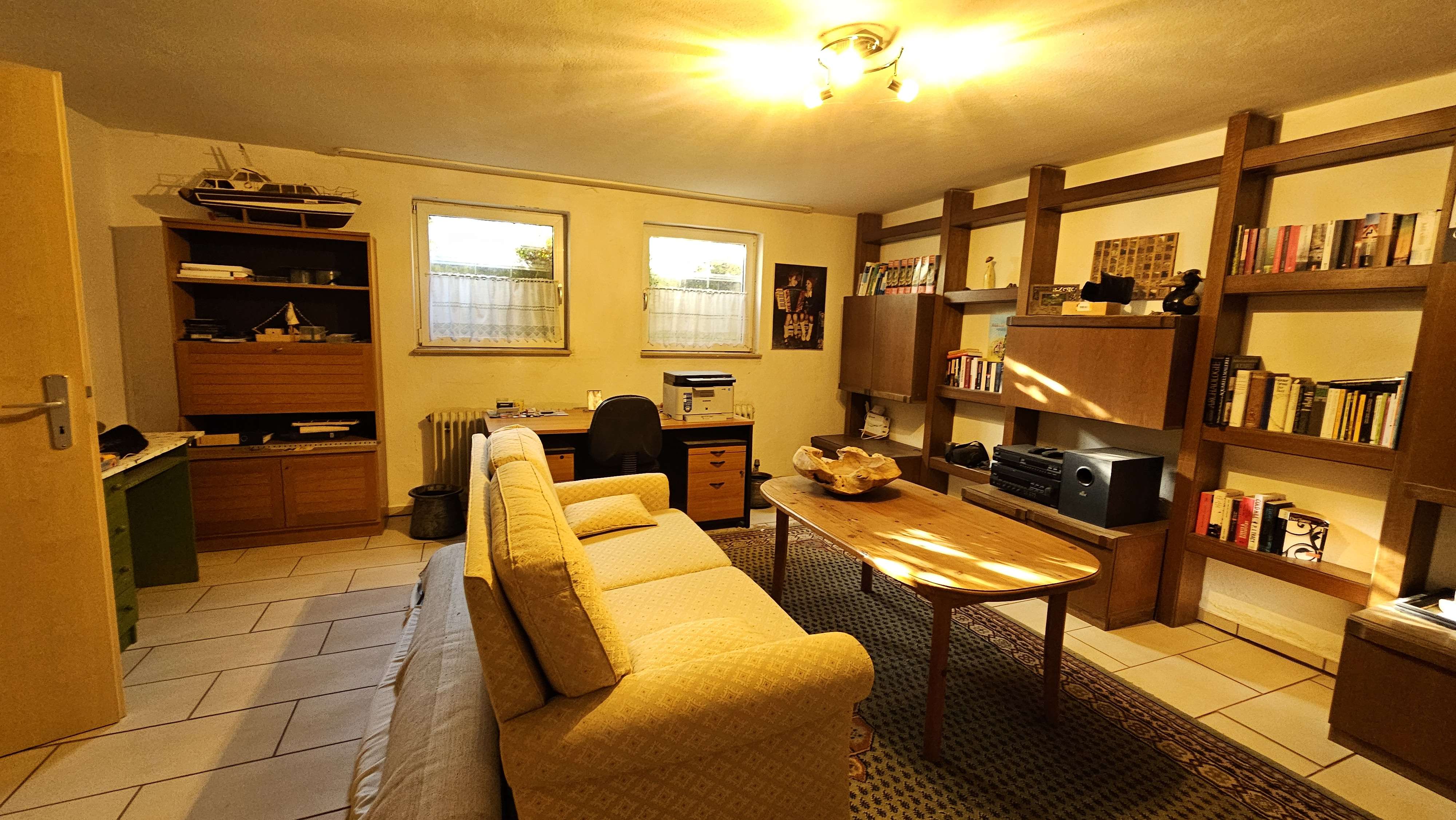 Immobilie in Grafrath - Generationen- oder Familienhaus - Energetisch gut gerüstet, neuewertige EBK, Kaminofen, Wärmepumpe.. - Bild 17