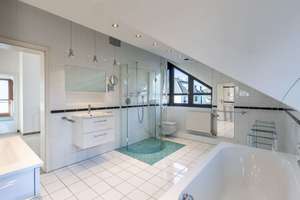 Property thumbnail 36