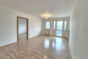 Gepflegte 2 Zimmer Wohnung im Neufahrner Zentrum