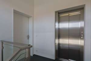 Hochwertige Penthouse-Wohnung mit weitläufiger Dachterrasse in Ingolstadt-Hollerstauden! – Die vollständige Adresse der Immobilie erhältst du vom Anbieter., 85049 Friedrichshofen-Hollerstauden, Ingolstadt – Vorschaubild 14