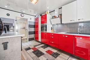HARTHAUSEN ROCKT! Freistehendes Haus hochwertig saniert 9 Zi, 2 WE, Dachterrasse, 3 Gara. SEHENSWERT – Die vollständige Adresse der Immobilie erhältst du vom Anbieter., 72474 Winterlingen – Vorschaubild 2