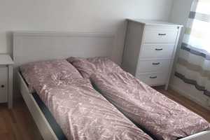 Modernisierte 2-Raum-Wohnung mit Einbauküche in Krefeld – Krefeld – Vorschaubild 8