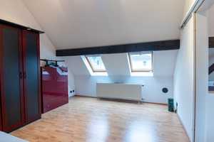 ++ FREISTEHENDES FAMILIENGLÜCK MIT GARTEN & GARAGE ... 155 m² Wohnfläche auf gut 1.000 m² Grundstück – Neuss (Rhein-Kreis) – Vorschaubild 16