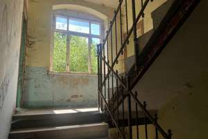 Charmantes Gründerzeit-Mehrfamilienhaus mit zeitloser Eleganz und Potenzial. – Die vollständige Adresse der Immobilie erhältst du vom Anbieter., 9125 Erfenschlag, Chemnitz – Vorschaubild 5