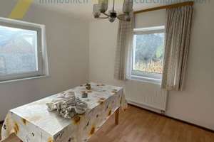 Geräumiges Haus mit Potenzial und idyllischem Garten in ruhiger Lage – Die vollständige Adresse der Immobilie erhältst du vom Anbieter., 95473 Creußen – Vorschaubild 1
