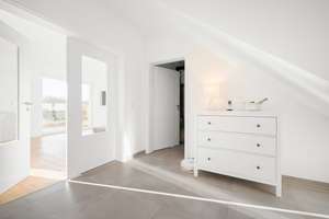 Repräsentatives und energieeffizientes Einfamilienhaus in ruhiger Feldrandlage – Die vollständige Adresse der Immobilie erhältst du vom Anbieter., 24235 Laboe – Vorschaubild 29