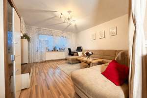 Gepflegte 3-Zimmer-Eigentumswohnung mit Balkon, Garage und langfristigem Mietverhältnis