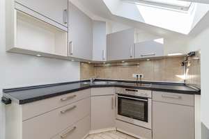 Ganz oben zuhause - Helle 2-Zimmer-Dachgeschosswohnung mit sonniger Süd-Dachterrasse – Die vollständige Adresse der Immobilie erhältst du vom Anbieter., 81737 Altperlach, München – Vorschaubild 11