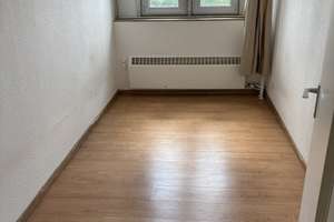 Dom-Blick für WG oder junge Familie ! Besichtigung Fr, 12.06.26, von 14.00 bis 17.00 Uhr ! – Graeffstrasse 1, 50823 Neuehrenfeld, Köln – Vorschaubild 8