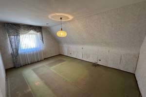 Solides und gepflegtes Einfamilienhaus mit Hof, Garten und 2 Garagen – Die vollständige Adresse der Immobilie erhältst du vom Anbieter., 76857 Silz – Vorschaubild 23