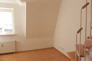 Helle 3-Zimmer Maisonette-Wohnung mit Balkon und Einbauküche in Krefeld Cracau – Oppumerstr. 90, 47799 Krefeld – Vorschaubild 2