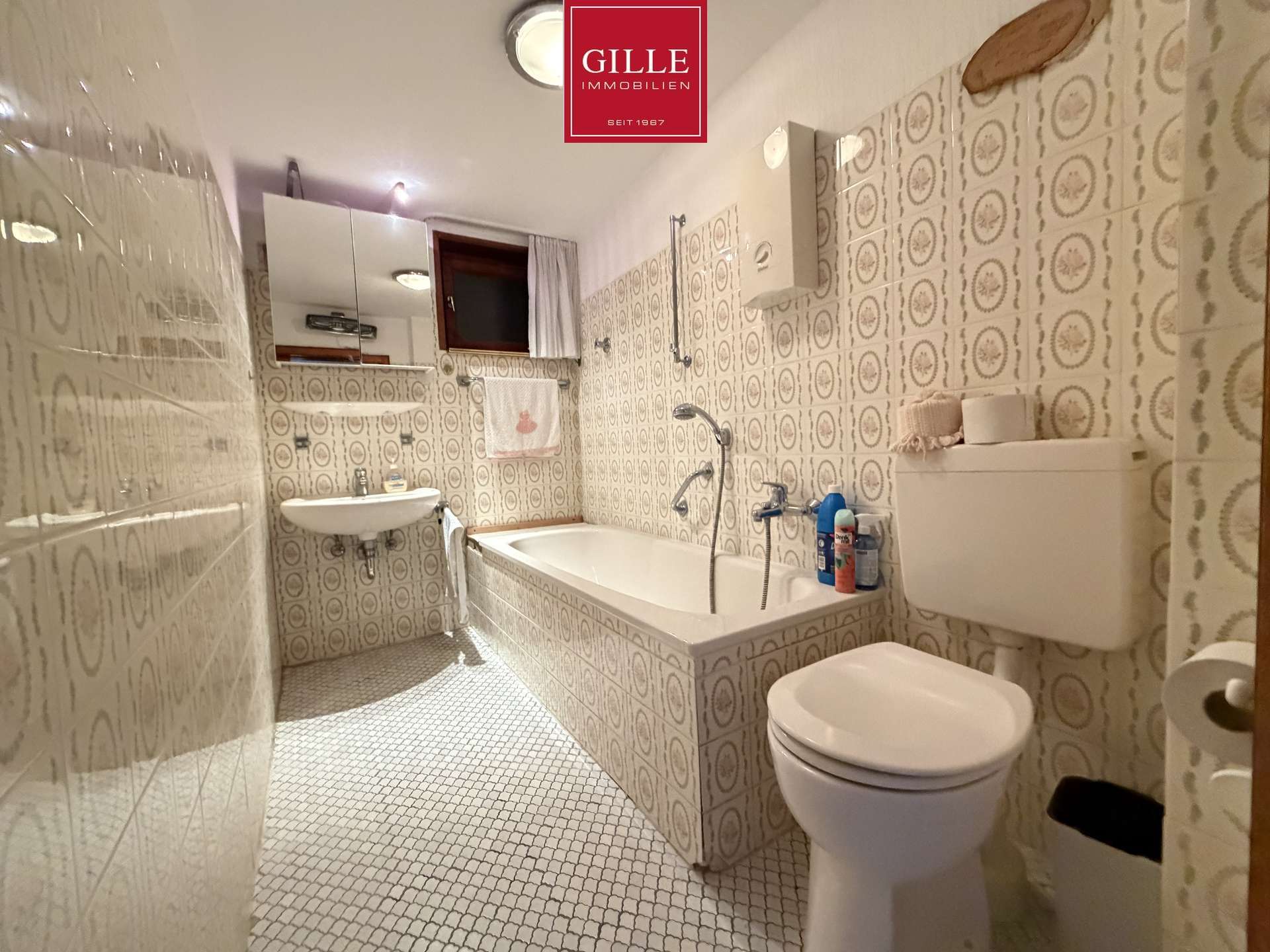 Immobilie in Grevenbroich - Großzügiges Einfamilienhaus in Grevenbroich-Gustorf, mit viel Platz zur Selbstentfaltung - Bild 14