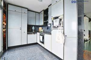 Sülz: Traumhafte Maisonette-Wohnung mit vier Balkonen und TG-Stellplatz – 50939 Sülz, Köln – Vorschaubild 8