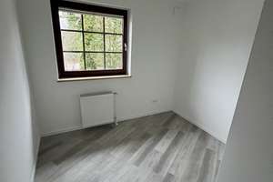 Sasel, schöne 4 Zimmerwohnung mit Tiefgarage in zentraler Lage – Schönsberg 1a, 22395 Sasel, Hamburg – Vorschaubild 13