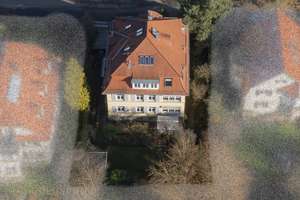 Repräsentative Villa mit drei Wohneinheiten in Stuttgart-Degerloch – Die vollständige Adresse der Immobilie erhältst du vom Anbieter., 70597 Waldau, Stuttgart – Vorschaubild 2