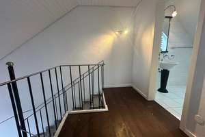 Wohnen über den Dächern von Stuttgart – Traumhafte Maisonette-Wohnung mit Sonnenterrasse & Weitblick – Die vollständige Adresse der Immobilie erhältst du vom Anbieter., 70599 Schönberg, Stuttgart – Vorschaubild 8