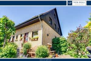 Charmante Doppelhaushälfte mit Kamin, Gartenidylle und viel Raum für Familie in Berlin-Kaulsdorf