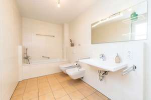 Exklusive Penthouse Wohnung der Extraklasse – Stilvoll, modernd und in zweiter Reihe! – Die vollständige Adresse der Immobilie erhältst du vom Anbieter., 81825 Gartenstadt Trudering, München – Vorschaubild 28