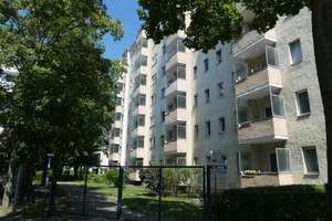 Helle 2-Zimmerwohnung mit Balkon in zentraler Lage von Gesundbrunnen! – 13357 Gesundbrunnen, Berlin – Vorschaubild 8