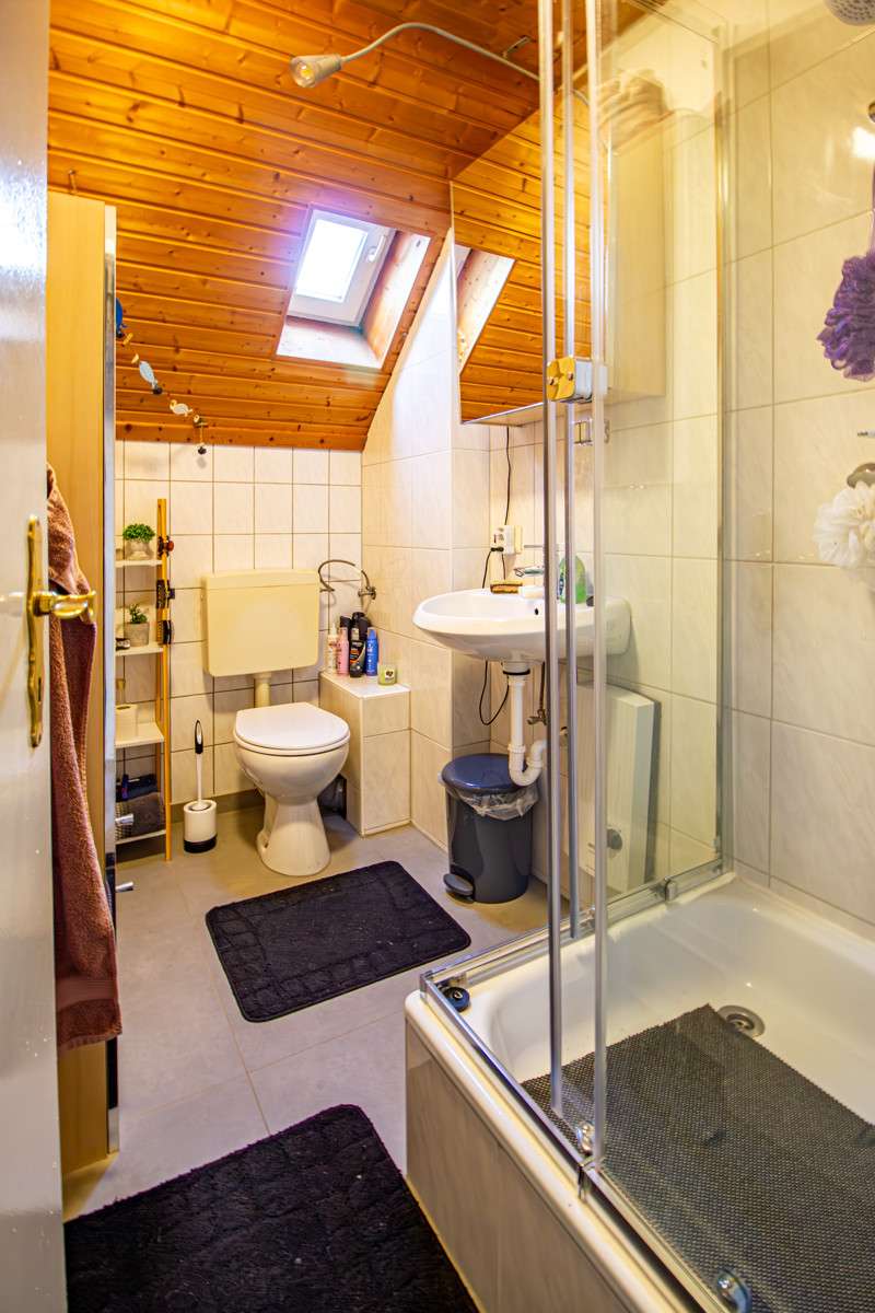 Immobilie in Wustrow - Zweifamilienhaus mit 2 separaten Einheiten und großem Grundstück in ruhiger Lage *Provisionsfrei - Bild 9