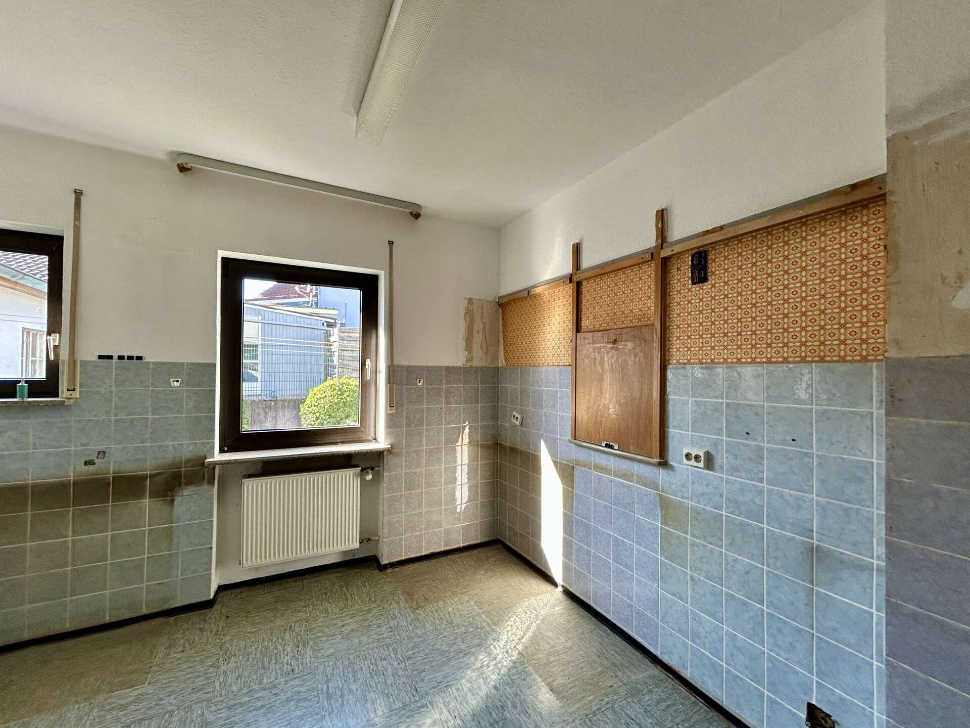 Immobilie in Adelsdorf - Zweifamilienhaus zauberhaft am Waldrand in Adelsdorf-Neuhaus - Bild 13