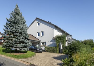 Moderne 4-Zimmer- EG Wohnung mit Terrasse und Garten in ruhiger Lage von Körle