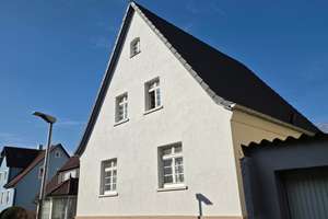Charmantes Einfamilienhaus in begehrter Stadtlage Göppingen - 4 Zimmer – Die vollständige Adresse der Immobilie erhältst du vom Anbieter., 73033 Göppingen – Vorschaubild 2