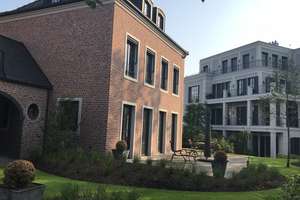 Luxuriöses Haus in Rheinnähe mit 24/7 Security, Gym und Golfsimulator – Die vollständige Adresse der Immobilie erhältst du vom Anbieter., 53179 Rüngsdorf, Bonn – Vorschaubild 4