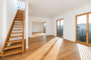 Zusammenlegung - Luxuspenthouse - Dachterrasse, Kühlung, eigene Luft-Wärmepumpe und Stellplatz!