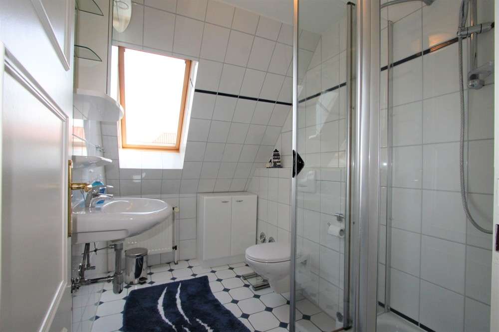 Immobilie in Oldsum - Helle, gepflegte Wohnung in ruhiger Lage im Künstlerdorf Oldsum - Bild 7