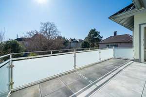 PREIS AUF ANFRAGE
LEBEN, LACHEN, WOHLFÜHLEN
IHR FAMILIENIDYLL AUF DER BELIEBTEN HALBINSEL METTNAU – Die vollständige Adresse der Immobilie erhältst du vom Anbieter., 78315 Radolfzell am Bodensee – Vorschaubild 17