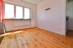 ÜBER DEN DÄCHERN BERLINS - MIT ÜBERDACHTEM BALKON & WEITBLICK - ZUM NEU GESTALTEN – Meller Bogen 12 cc, 13403 Reinickendorf (Ortsteil), Berlin – Vorschaubild 7