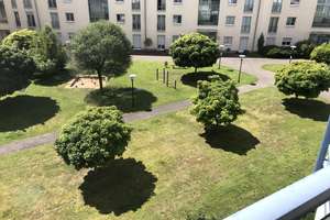 Gepflegte Wohnung mit Balkon und TG-Stellplatz in Rodenkirchen – Mildred-Scheel-Straße 15, 50996 Rodenkirchen (Ortsteil), Köln – Vorschaubild 3