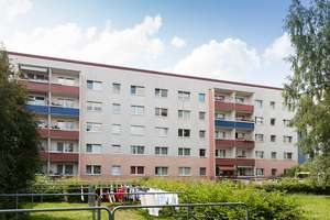 Sonnige 2-Raum-Wohnung mit Balkon und Tageslichtbad