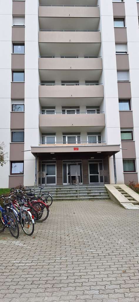 Provisionsfrei: Wohnung mit Balkon und Tiefgaragenstellplatz - Gut vermietet