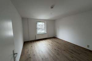 Frisch renovierte 3-Zimmer-Wohnung im Erdgeschoss – Ihr neues Zuhause in Salzgitter-Thiede – Danziger Strasse 100, 38239 Thiede, Salzgitter – Vorschaubild 1