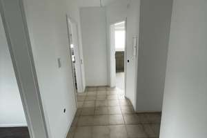 Erstbezug nach Grundsanierung!!  Helle & Großzügige DG-Wohnung mit Komfortausstattung  – Messeler-Park-Straße 132B, 64291 Wixhausen, Darmstadt – Vorschaubild 4