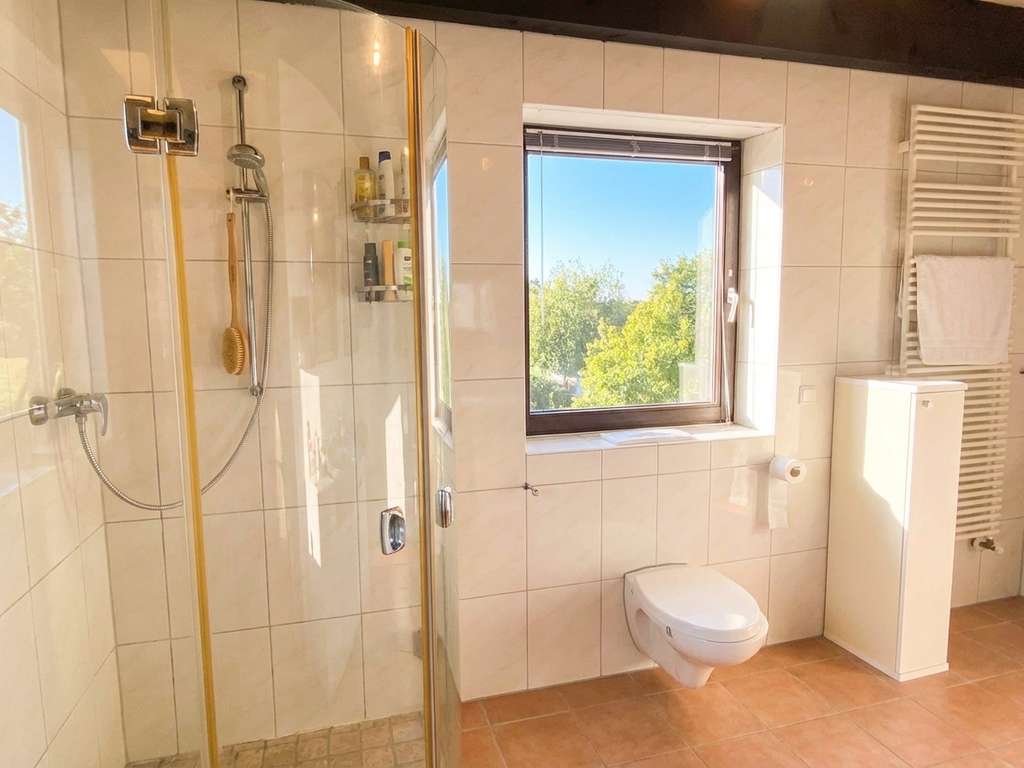 Immobilie in Much - Much: Charmantes Einfamilienhaus mit Terrasse für clevere Kapitalanleger - Bild 4